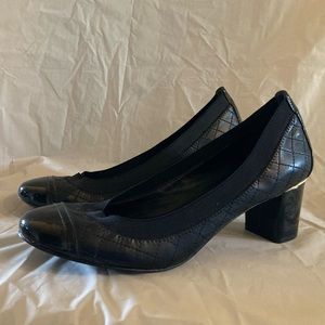 Tory Burch Quilted Carrie Pump Size 10